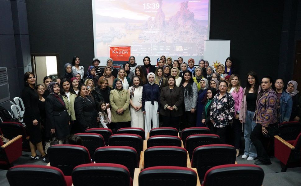 AK Kadınlar Hatay’da Eğitim Programında Buluştu