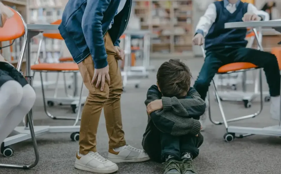 Okullarda Yeni Dönem: “Alo Zorbalık” Hattı Geliyor