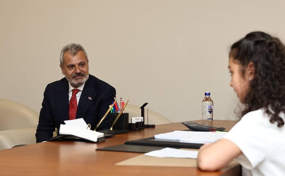 3 Minik Başkan HBB Koltuğunda