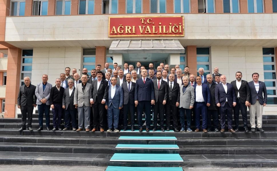Yayladağılılardan Ağrı’ya Vali Ziyareti