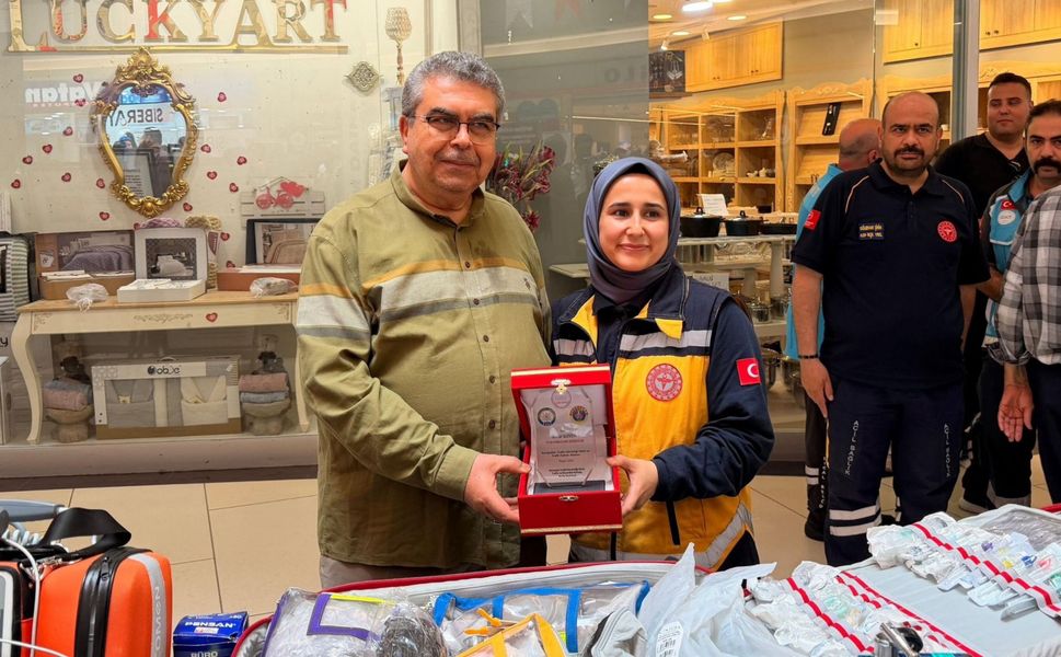 Hatay’da Yılın Ambulans Sürücüsü Seçildi!