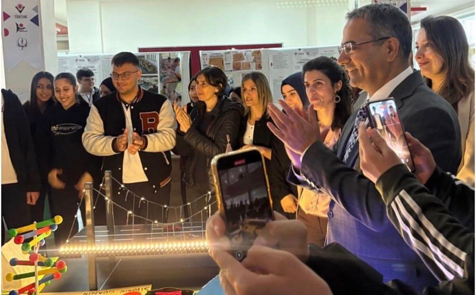 Hatay Anadolu Lisesi’nde TÜBİTAK 4006 Bilim Fuarı Heyecanı