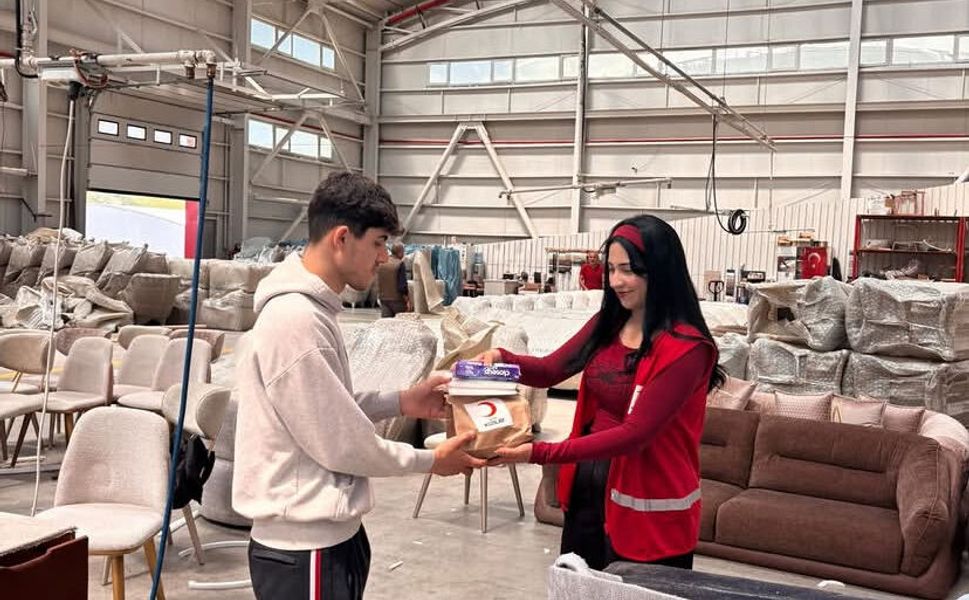 Emek ve Dayanışmanın Gücüne Kızılay’dan Anlamlı Ziyaret