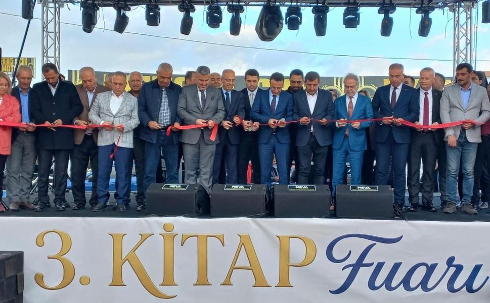 Kırıkhan’da 3. Kitap Fuarı Kapılarını Açtı