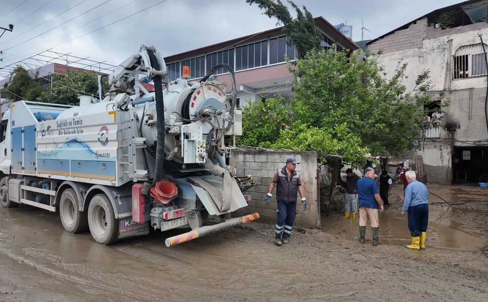 Samandağ’da Yaraları Sarmak İçin Sahada