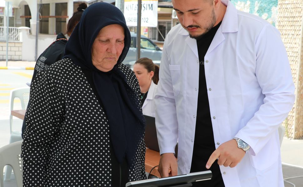HBB'den Erzin'de Ücretsiz Sağlık Taraması