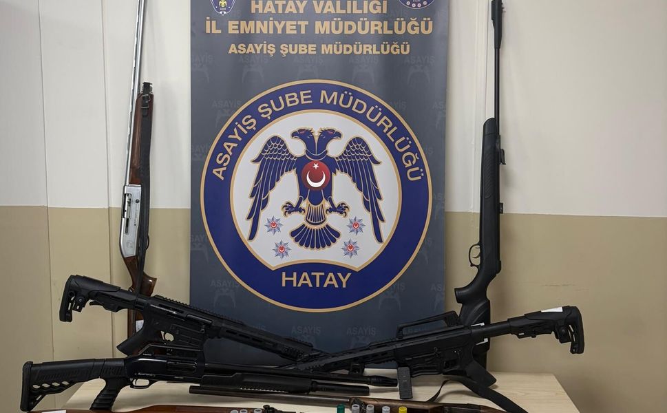 Hatay’da Ruhsatsız Silah Operasyonu: 14 Gözaltı!