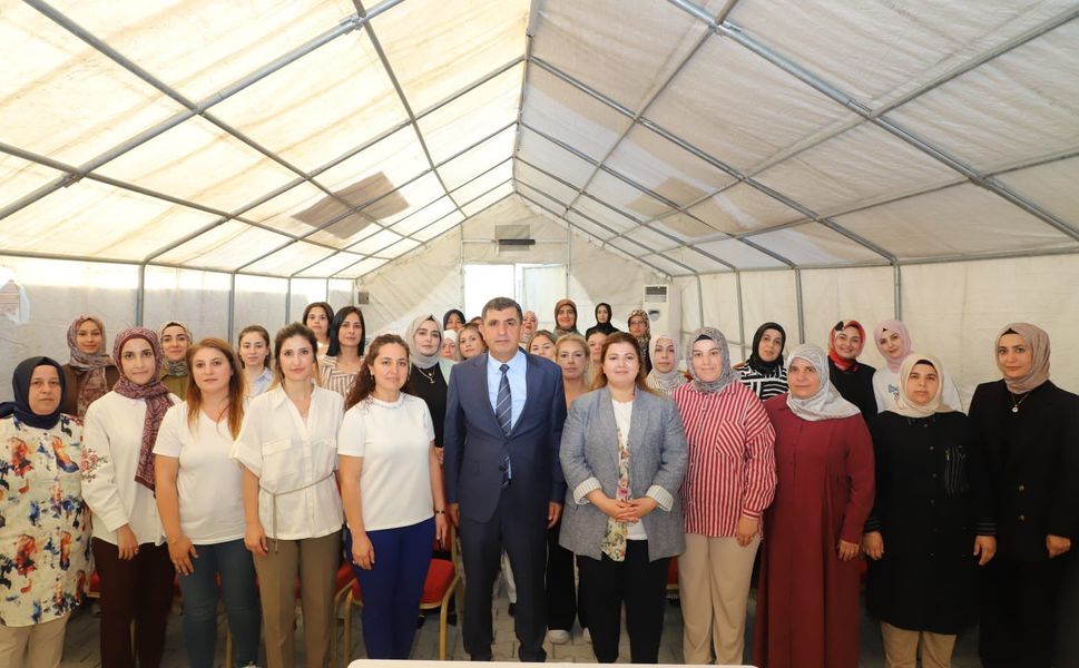 AK Parti Hatay İl Kadın Kolları Haftalık Toplantısı Gerçekleştirildi