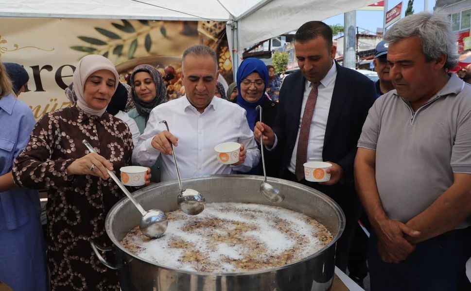 Altınözü’nde Muharrem Ayı Bereketi
