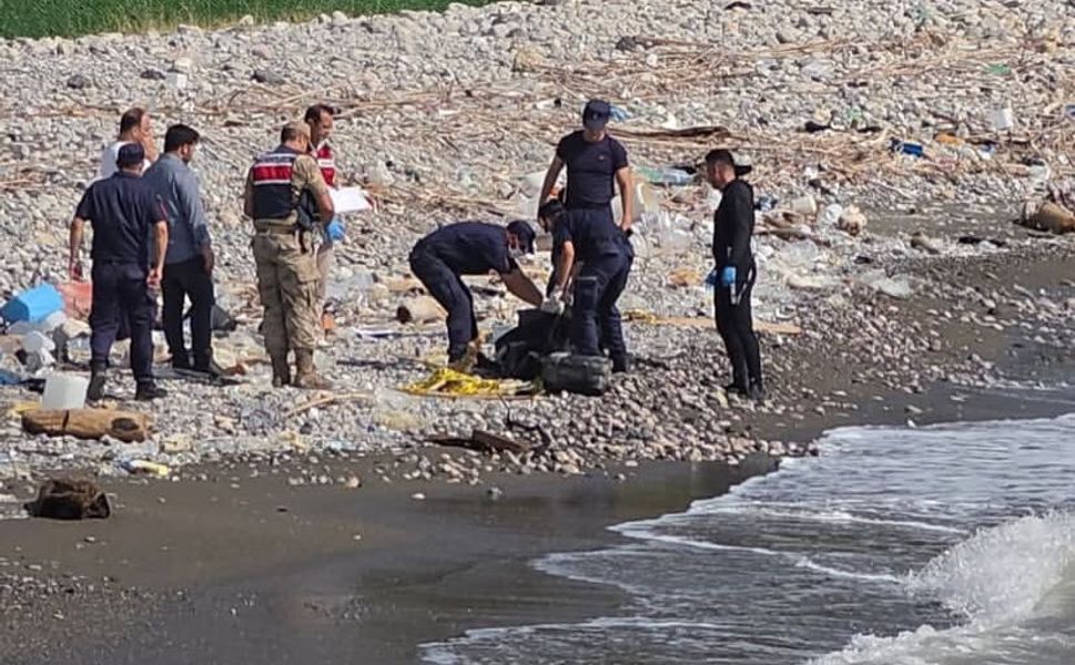 İskenderun Sahilinde Erkek Bedeni Bulundu