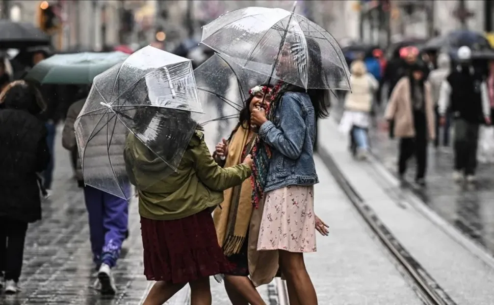 Sağanak ve Sıcak Hava Aynı Haftada Etkili Olacak
