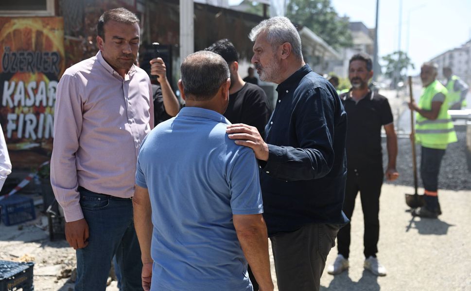 Başkan Öntürk, Arsuz’daki Yol Çalışmalarını İnceledi