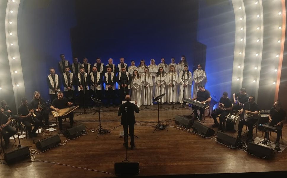 Tarihî Meclis Binası’nda Medeniyetler Korosu Rüzgârı