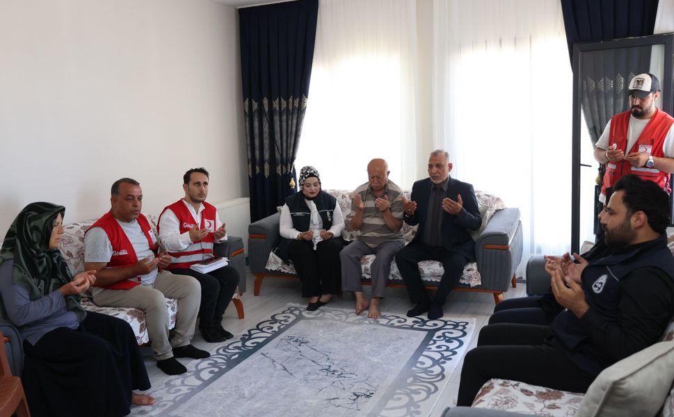 HBB’den Şehit Babalarına Anlamlı Ziyaret