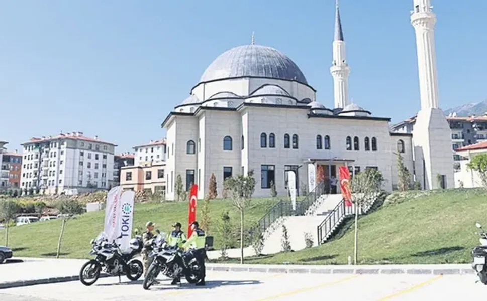 HATAY TEKRARDAN MİNARELERİNE KAVUŞUYOR!