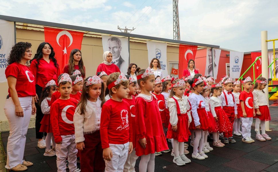 HBB KREŞLERİNDE CUMHURİYET BAYRAMI COŞKUYLA KUTLANDI