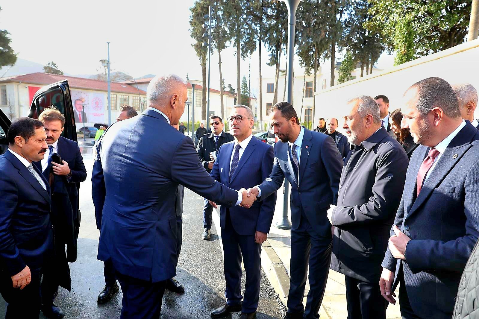 Any Conv.com H A O Yd7 A Xc A A Y G L