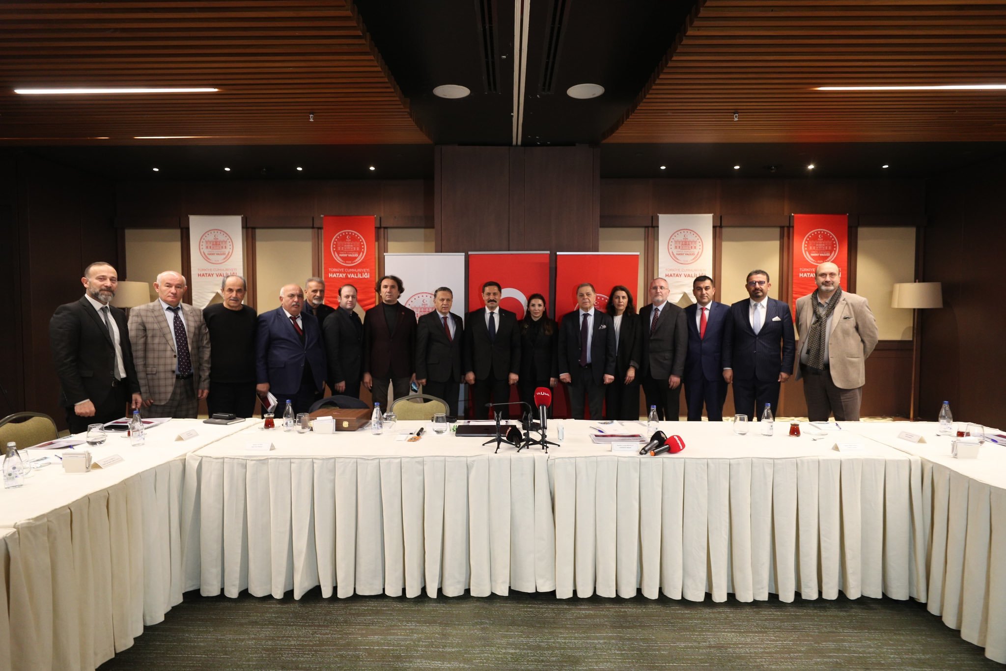 Any Conv.com H Apc A F Bbg A A B Y 9