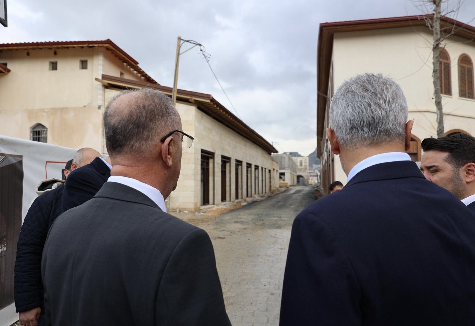 Any Conv.com H Ay4V8 Qa8 A A Nj9 G