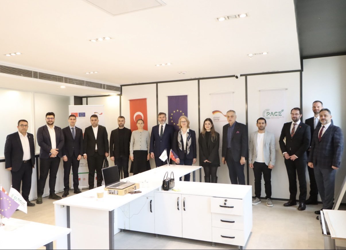 Any Conv.com H B Br Ma8 A A1Xe8