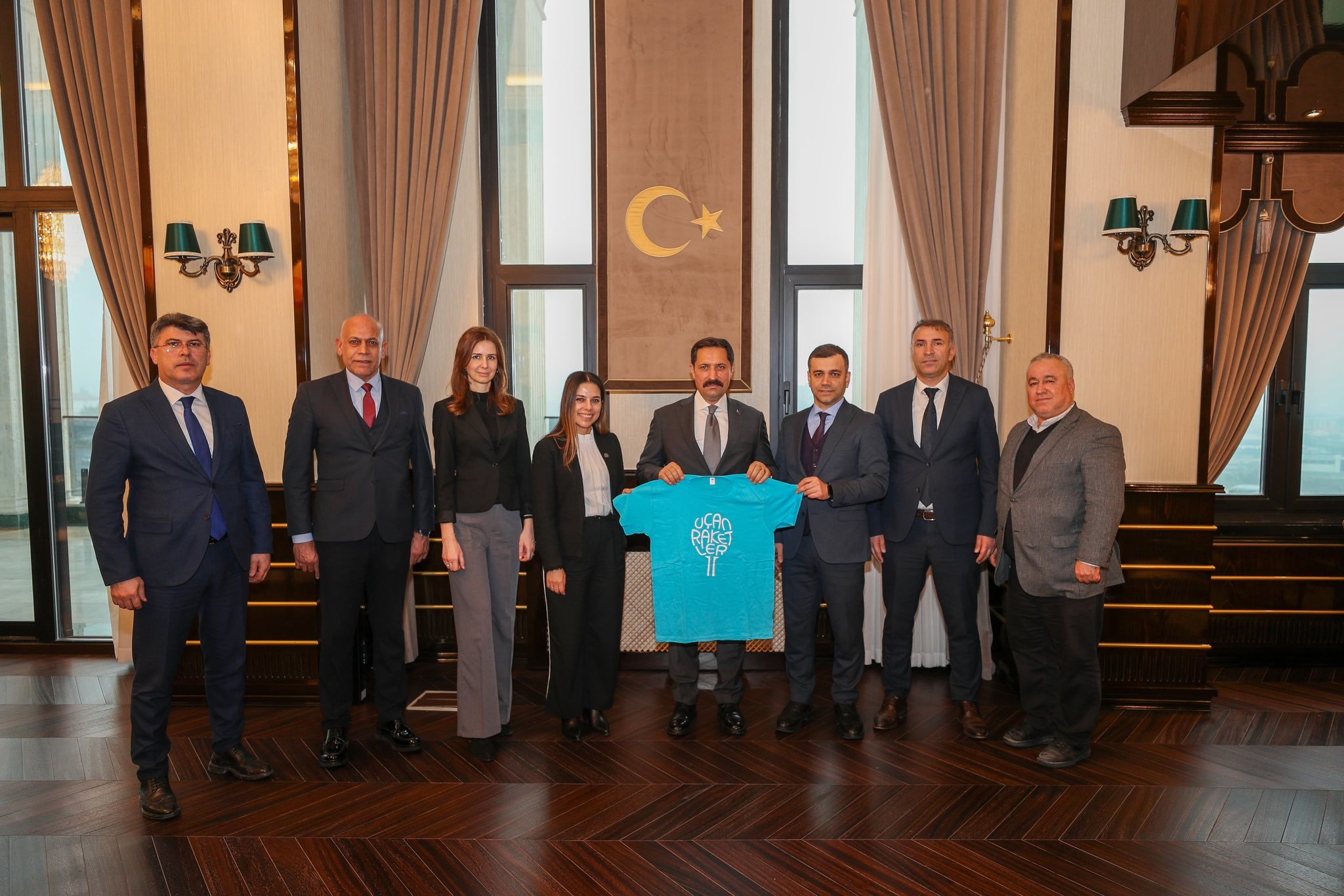 Any Conv.com H B C Gk4Ya M A A Jm U D