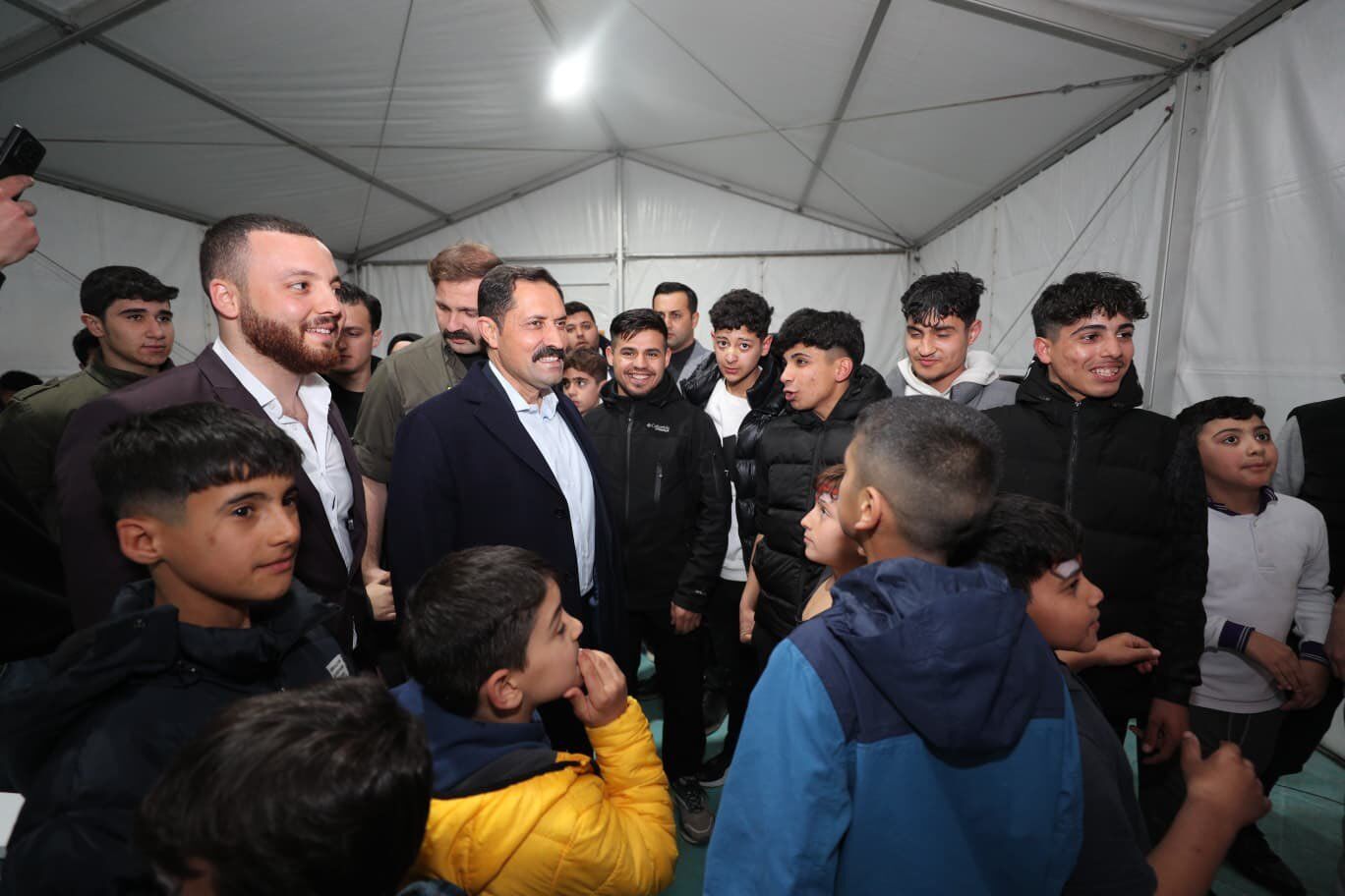 Any Conv.com H B4Z B Kv Xg A Aj5 Q8