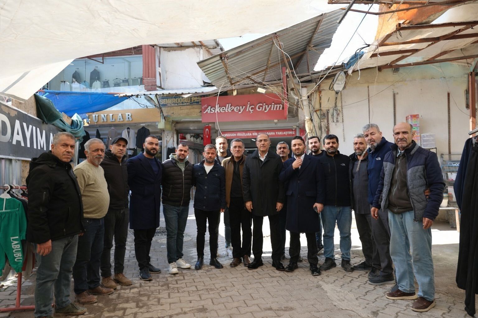 Any Conv.com H B7 Bq T Q X Q A A L Tv7