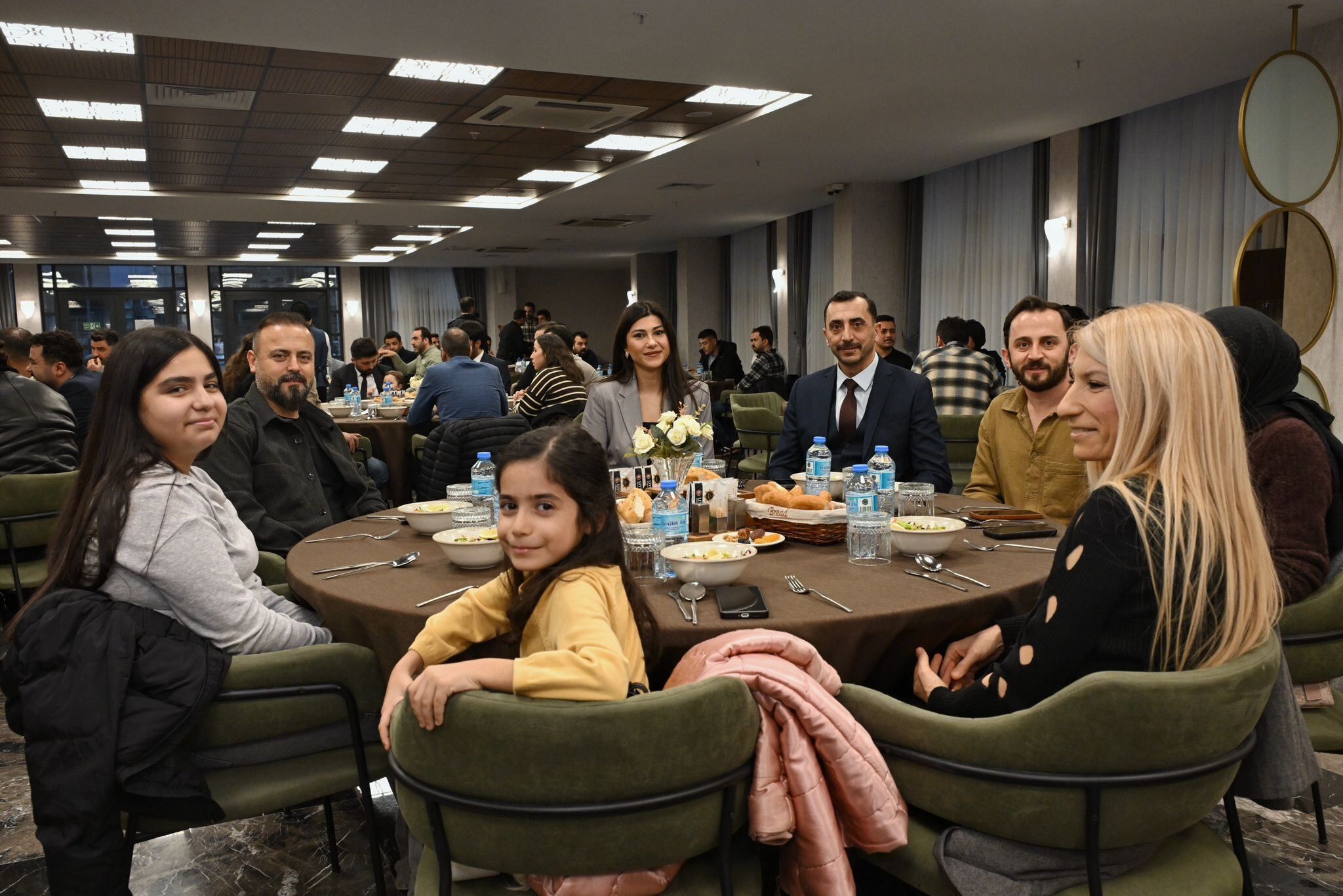 Any Conv.com H B8Dgty W E A A6 Lf E