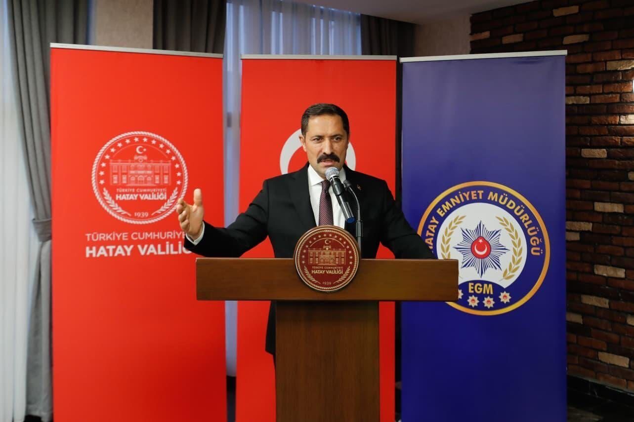 Any Conv.com H C M Kjy1 Xw A A C Lr P-1