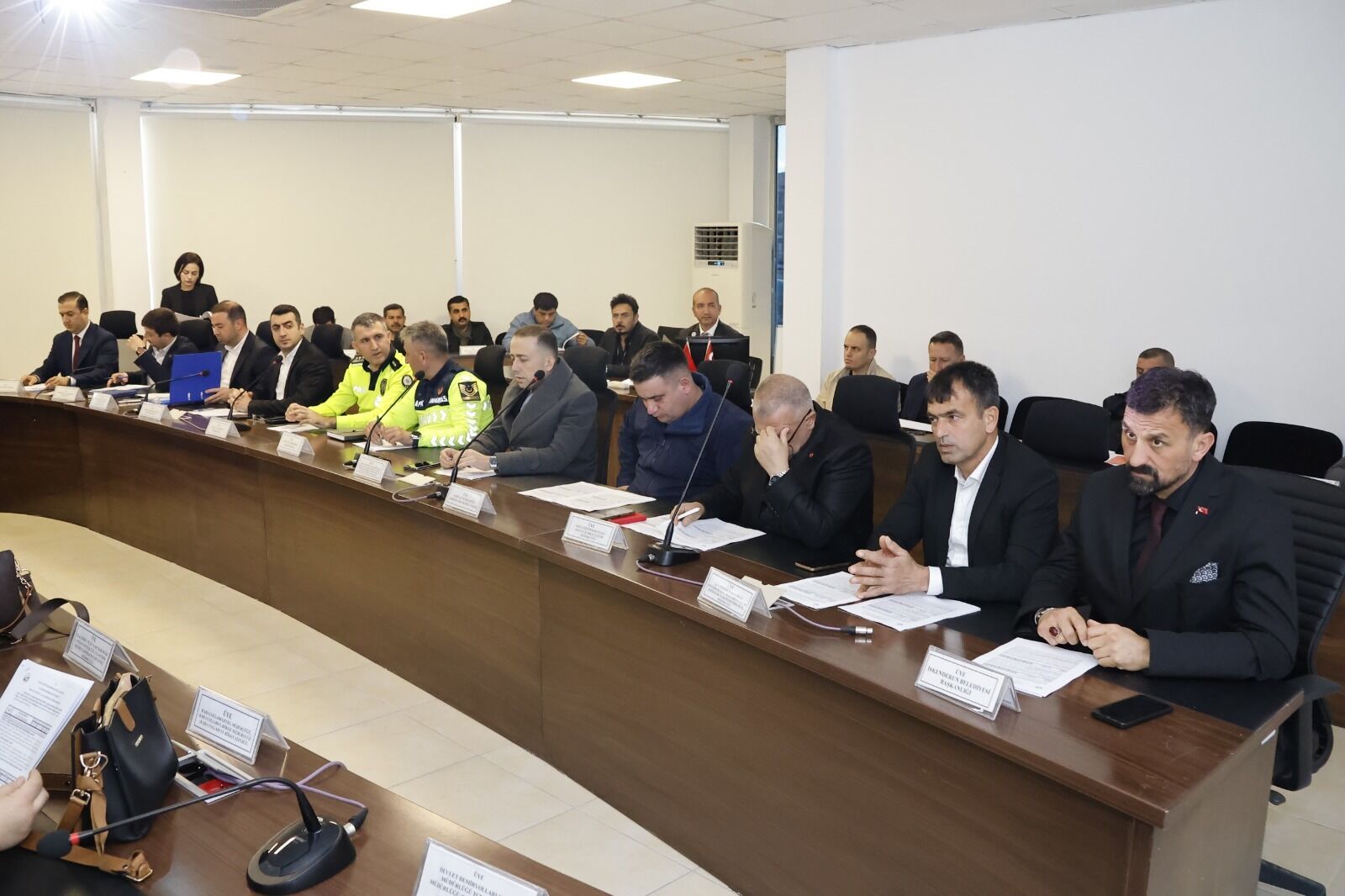 Anyconv.com Ff200Fee 4919 4D47 82A6 4264710C313F (1)