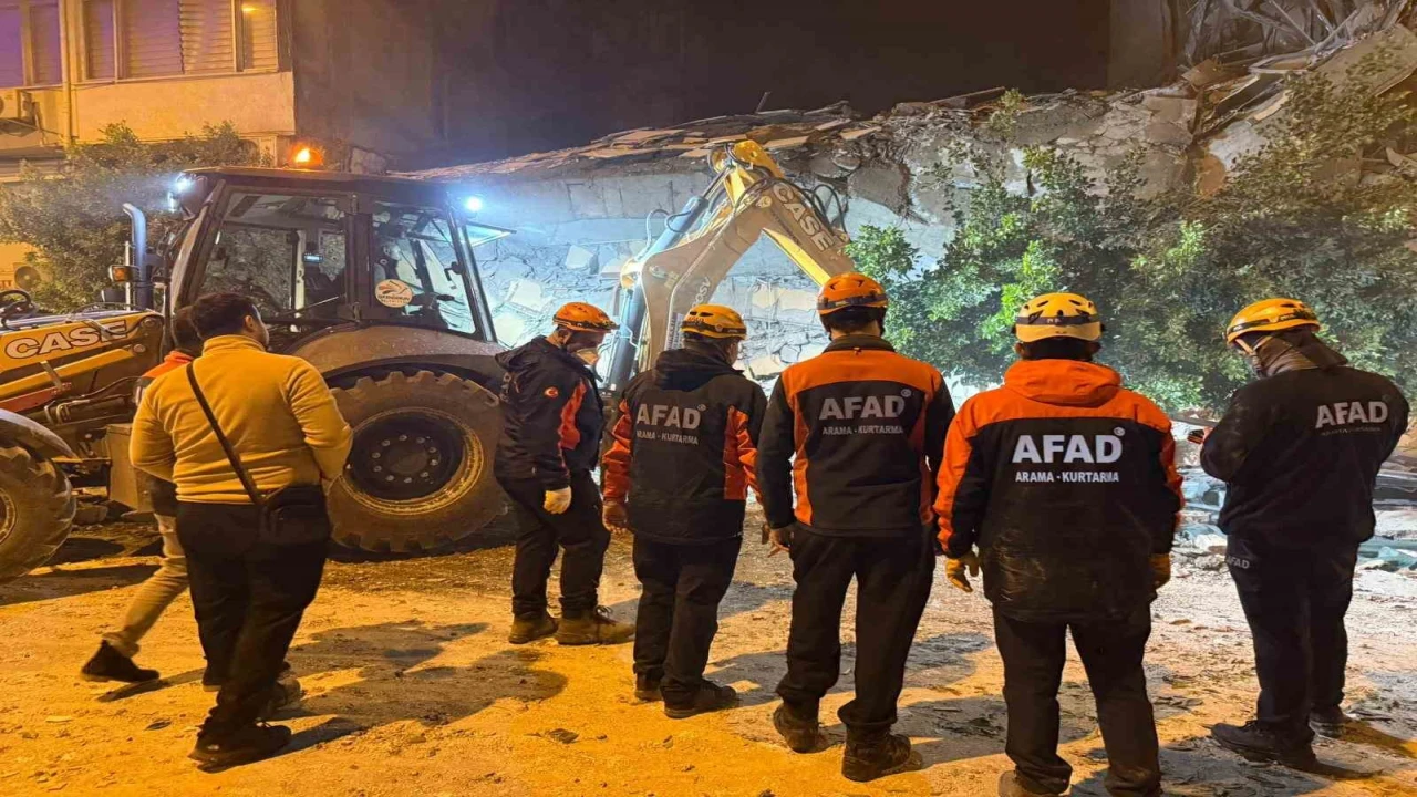 Kontrollu Yikimda Coken Binada Canli Izine Rastlanmadi 2 1771878906