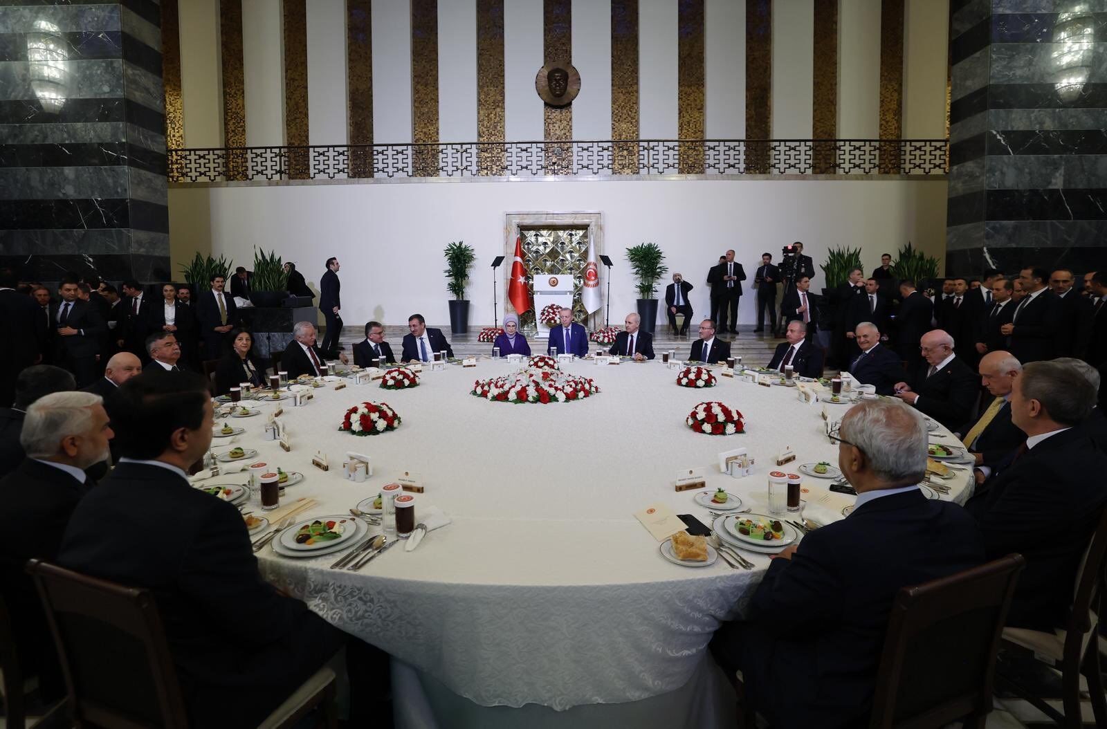 Any Conv.com H Cgtr Nr Xw A A Lo Hx