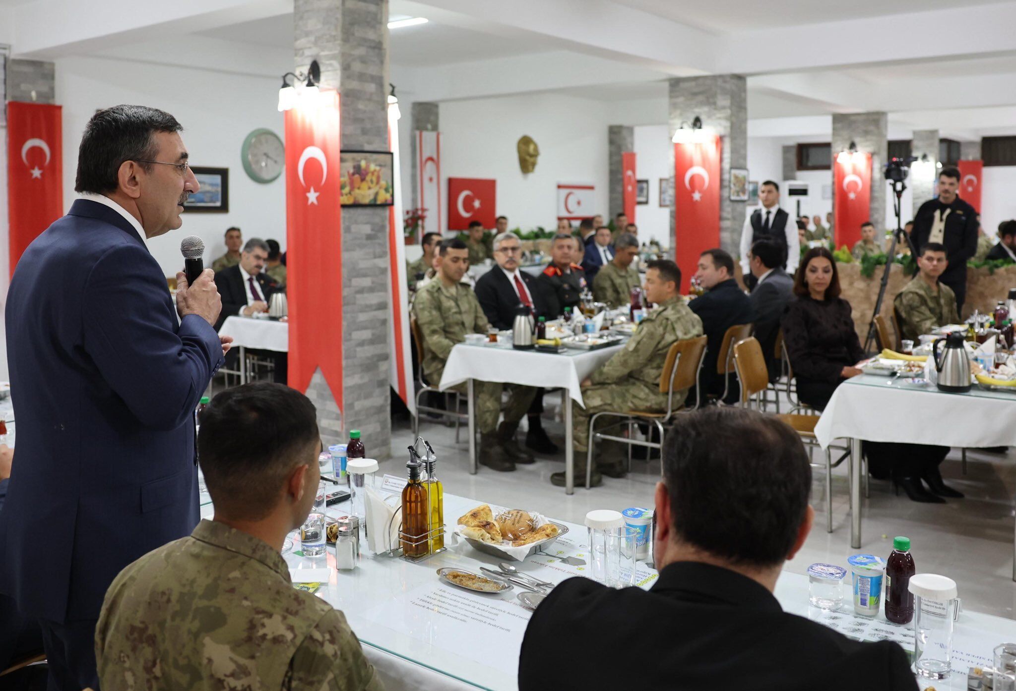 Any Conv.com H Cq M Hy X Q A A Zt2G