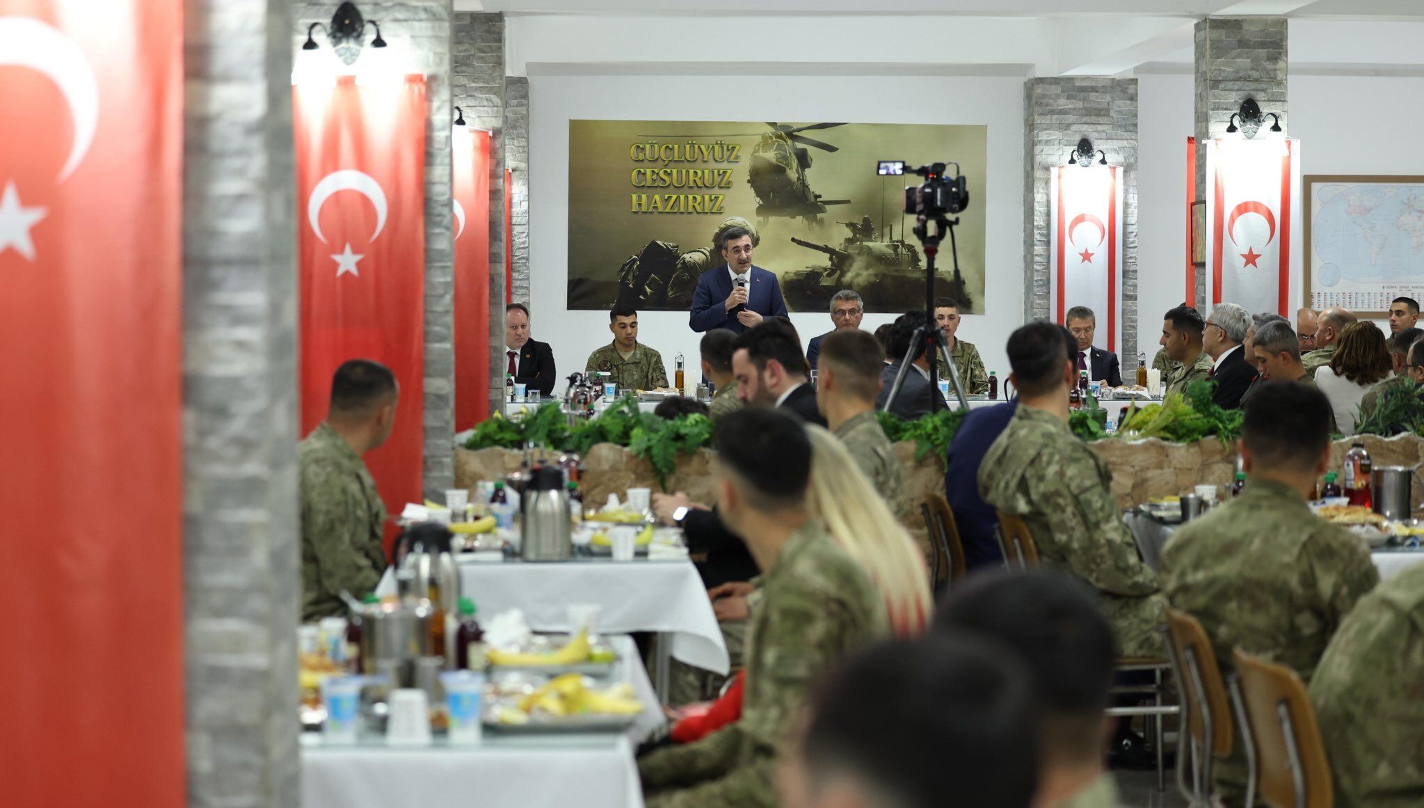 Any Conv.com H Cq M Hz X0 A Acm T3