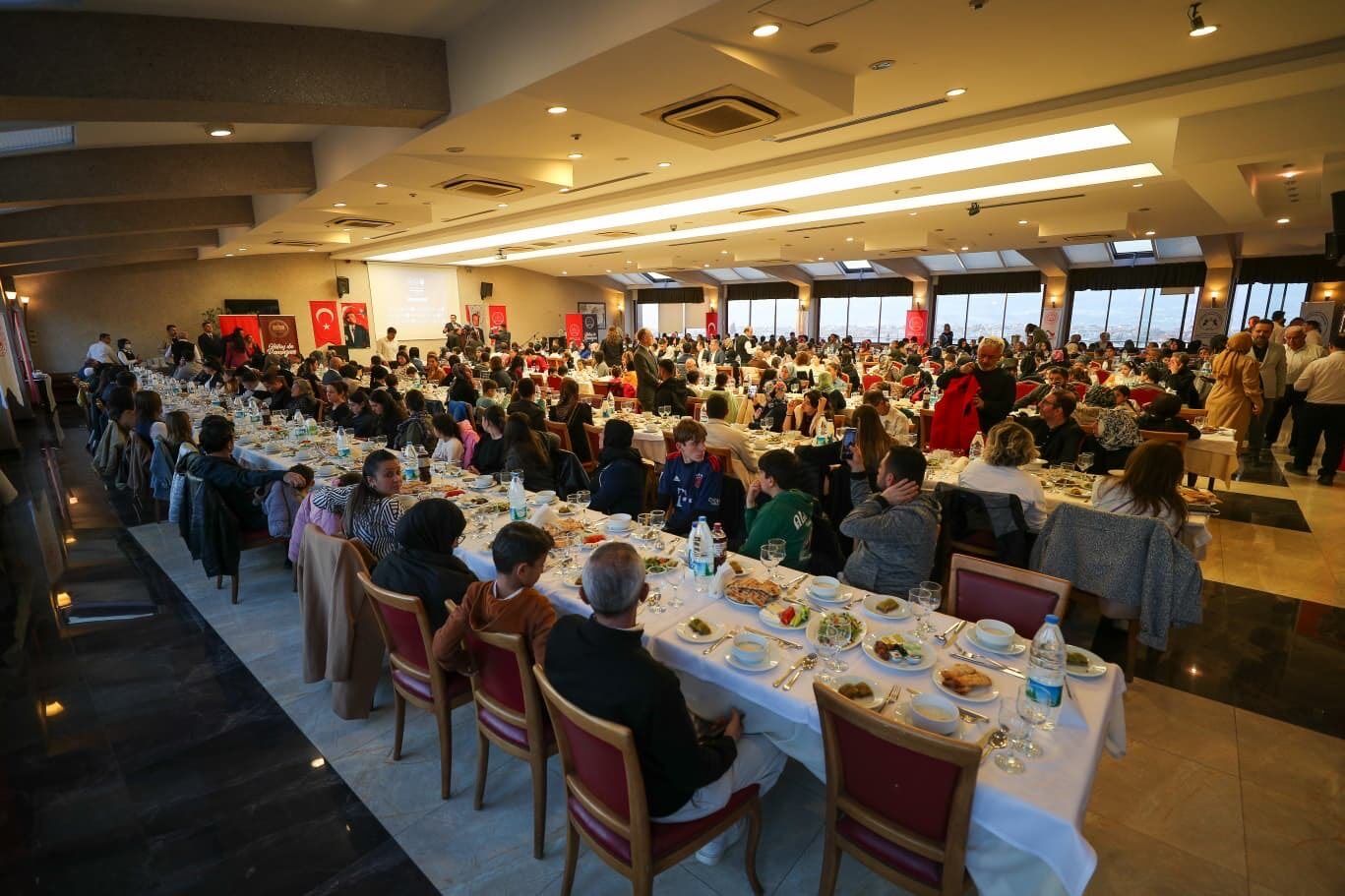 Any Conv.com H Cqwf54 X U A E Ndme