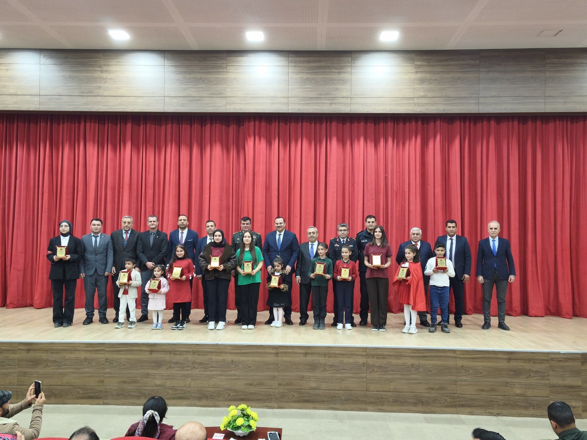 Any Conv.com H D N L Ot X Q A A Noe