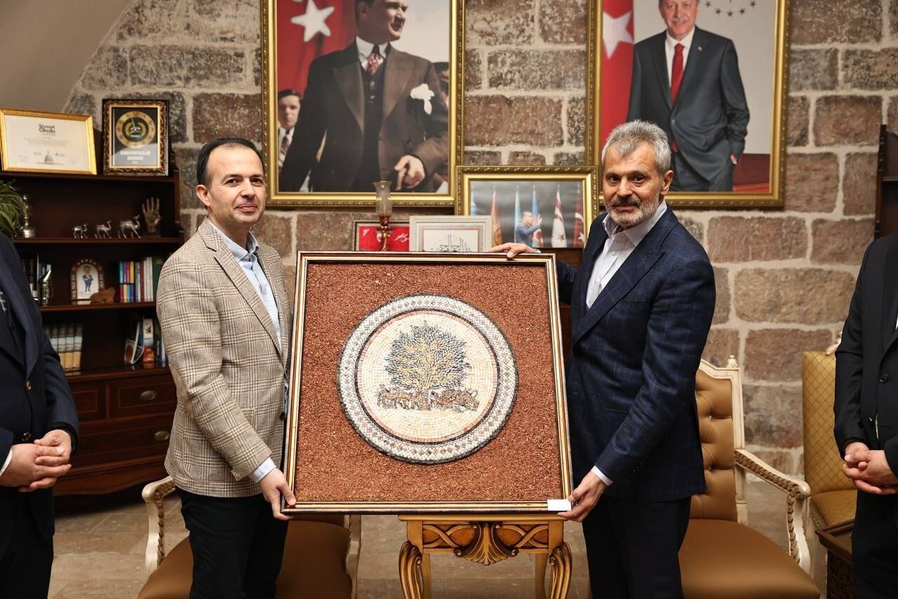 Any Conv.com H D Z D N M R W Y A E L81 U