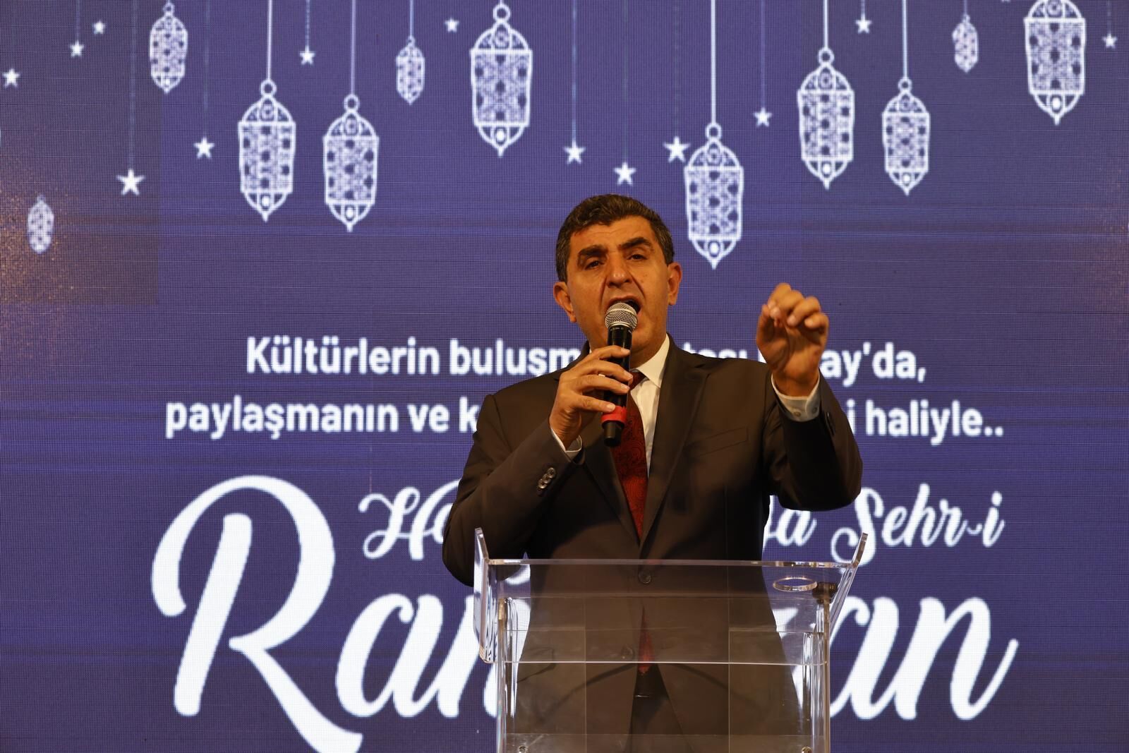 Any Conv.com H De E X7B I A Az N5U