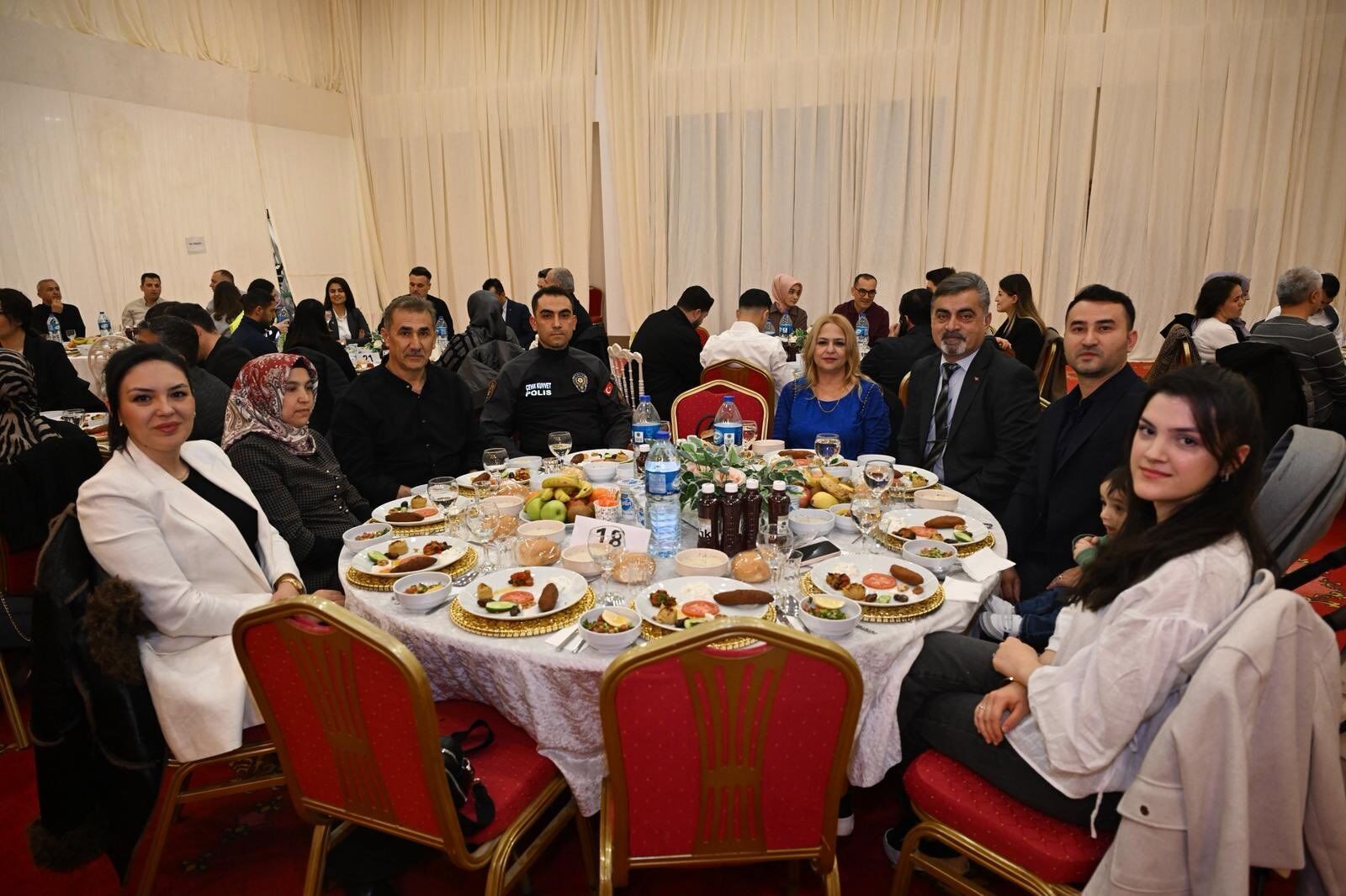 Any Conv.com H Dom Ntw W M A Ax M Xh