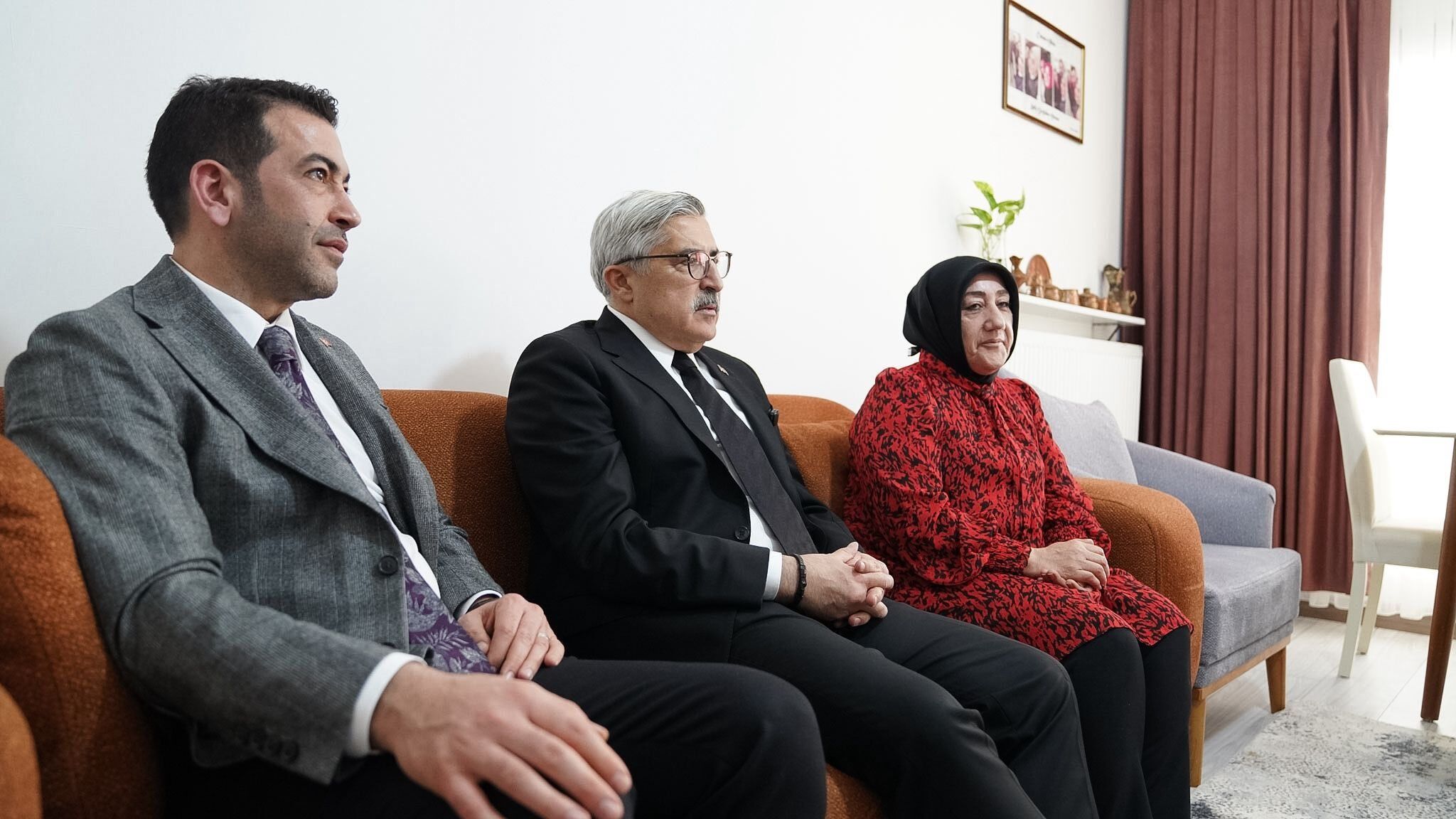 Any Conv.com H Dt F W Y N Xo A E Qxp D