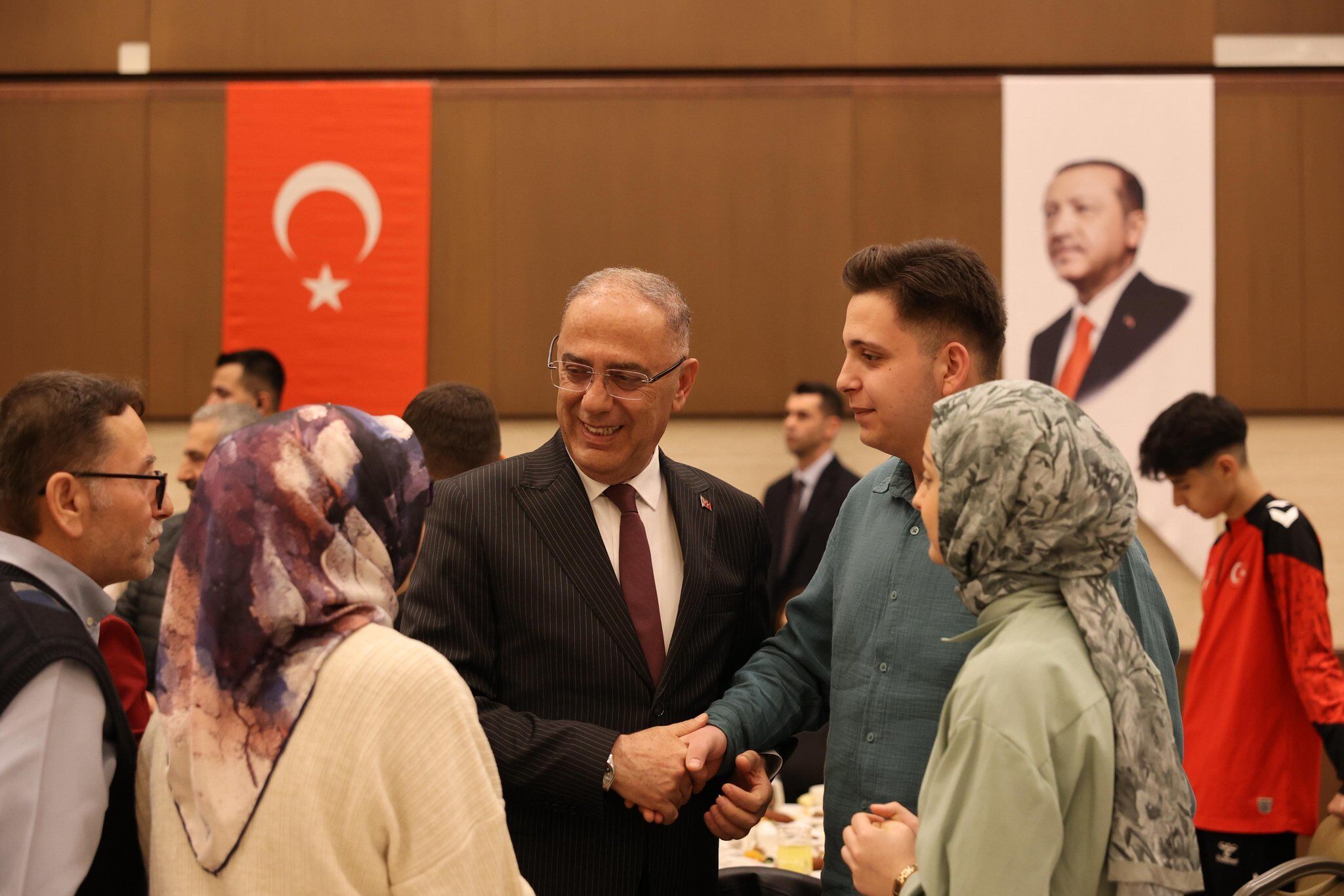 Any Conv.com H Dyz Re C Ww A Aal Vf