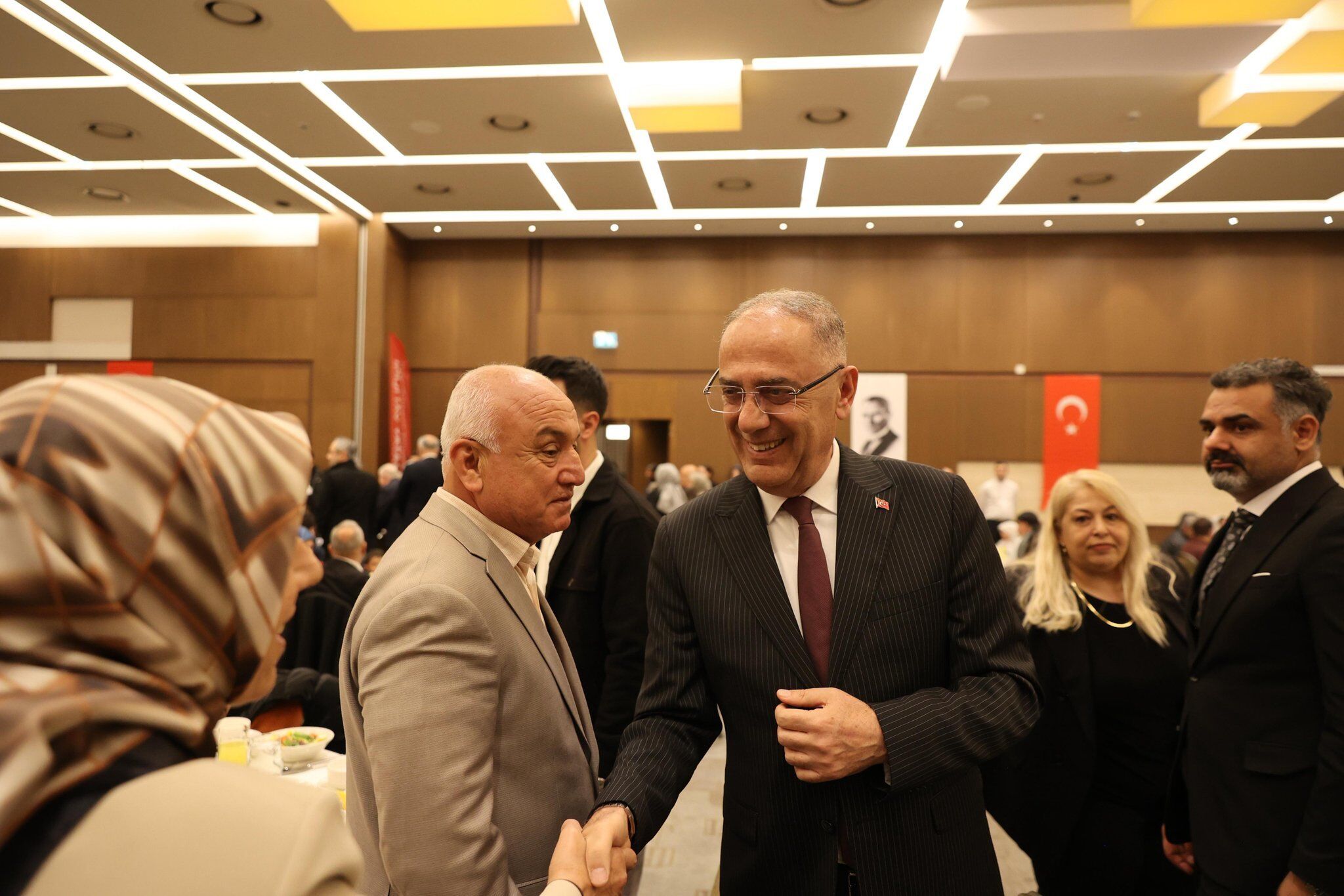 Any Conv.com H Dyzf Jw X Q A E Fg R G