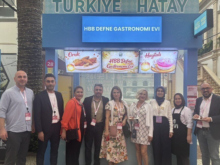 Any Conv.com H E Ly T95B A A Am Uql