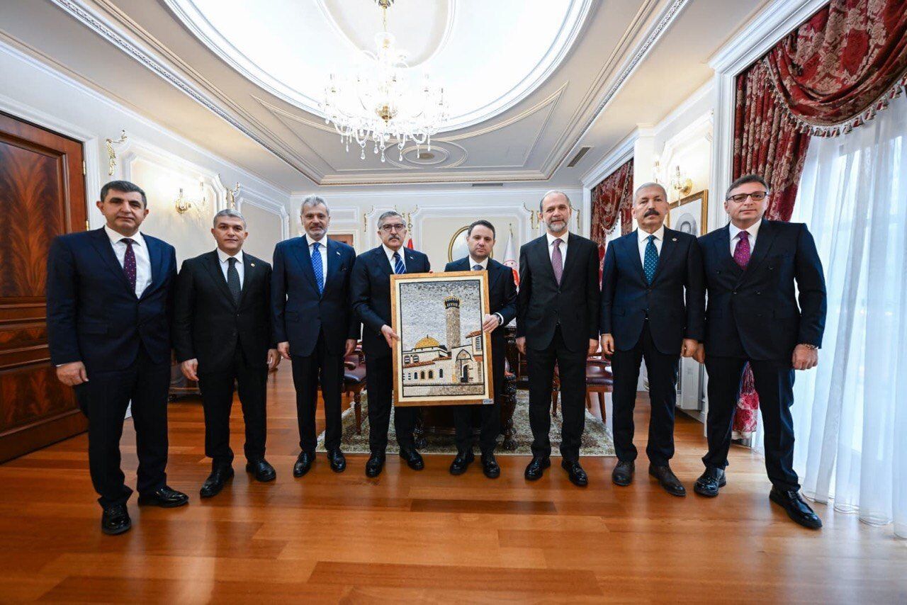 Any Conv.com H E Uur L R Xs A A5 Zc K-1