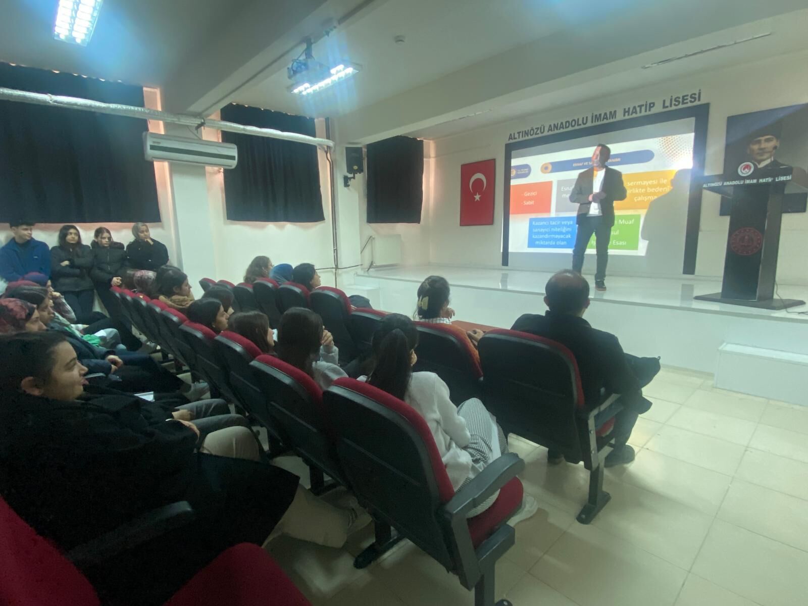 Any Conv.com H Eu3B Su W E A A Z Kc O