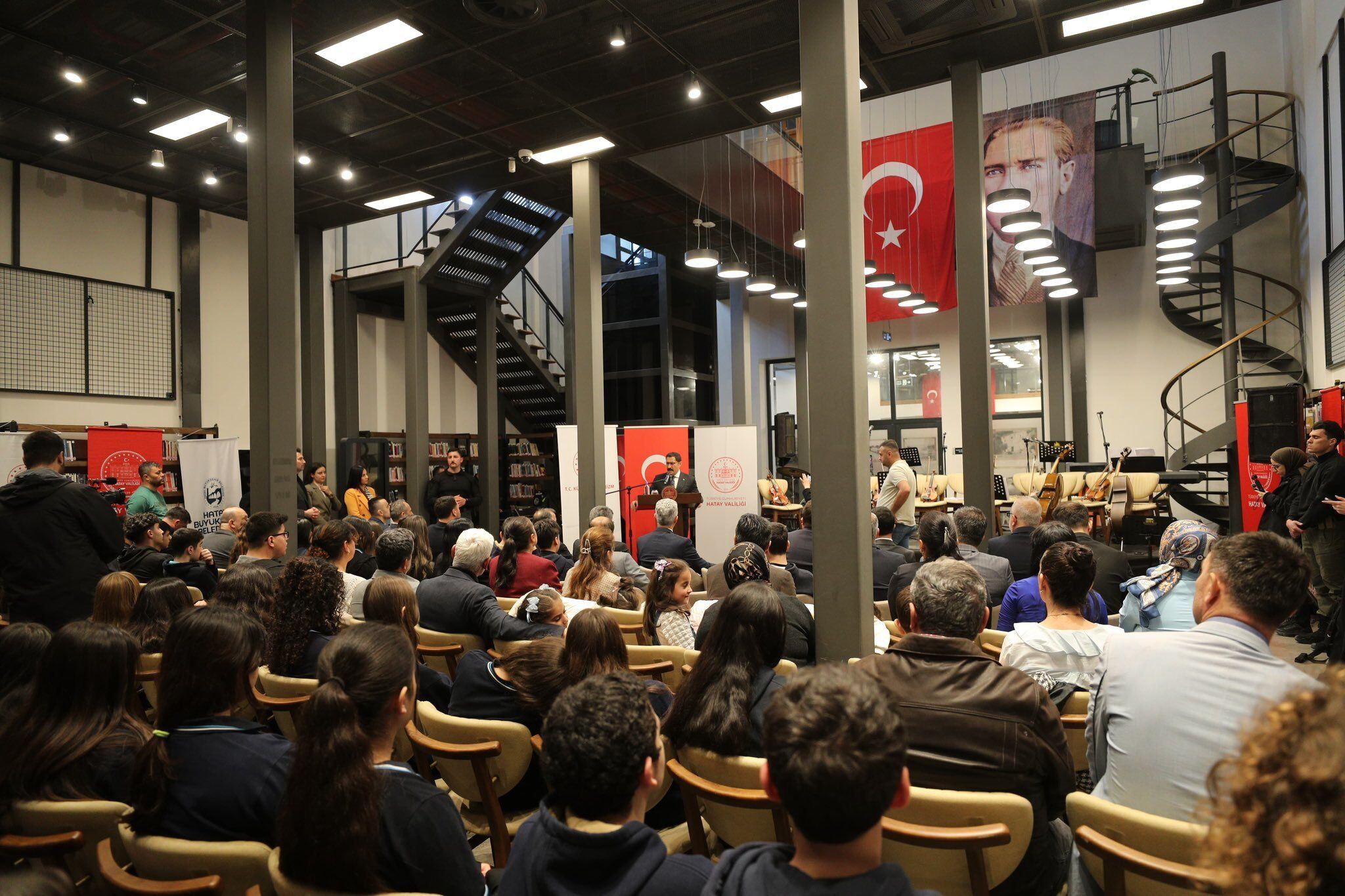 Any Conv.com H Eu9X1 Y W I A A Ziu N