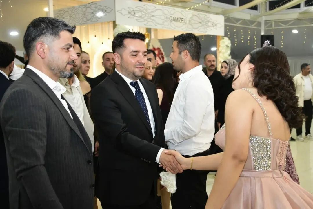 Any Conv.com H Ew4Qu X W8 A A337 D