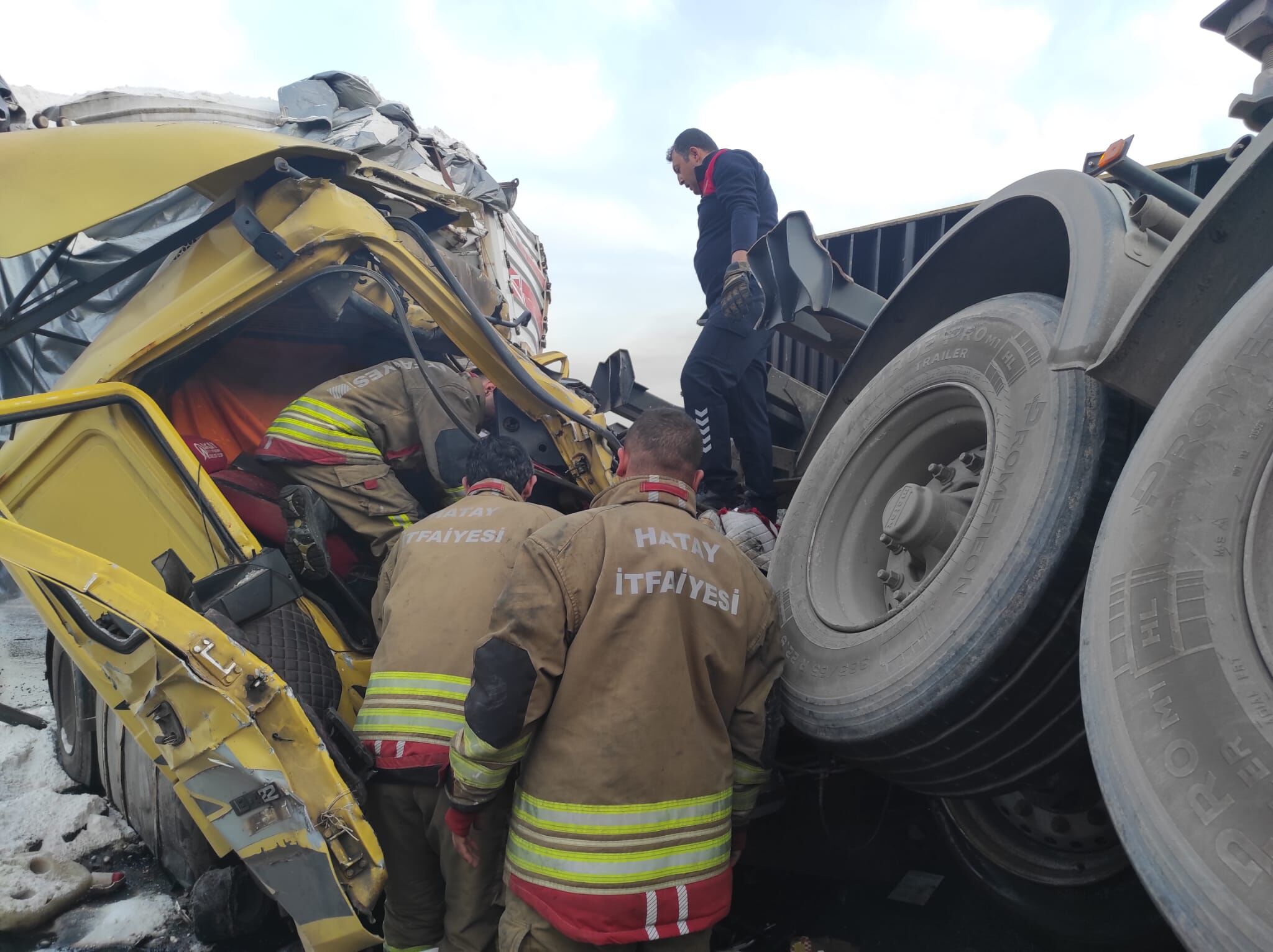 A A 20260415 41108272 41108271 H A T A Y D A 2 T I R I N C A R P I S T I G I K A Z A D A 3 K I S I Y A R A L A N D I