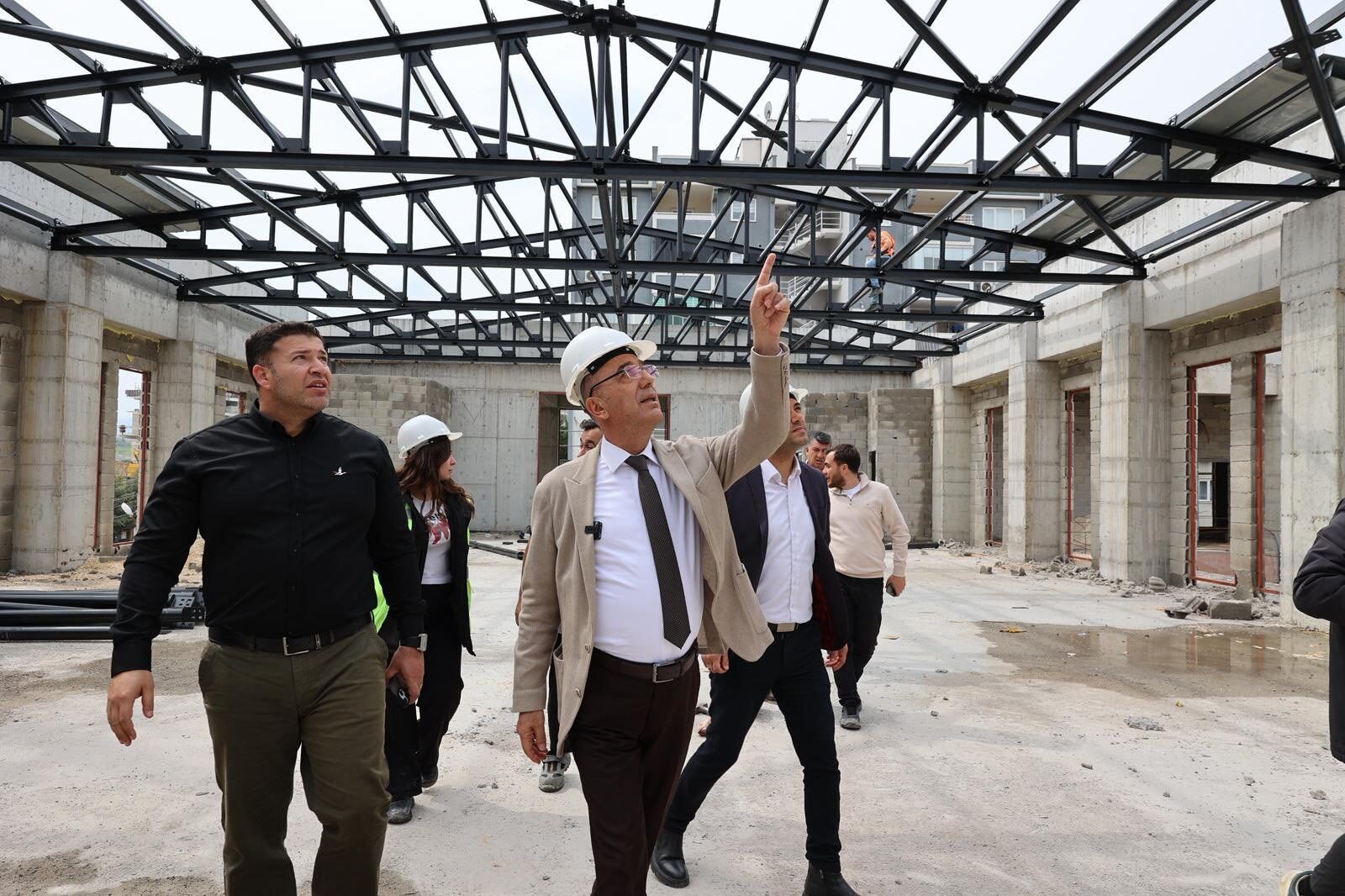 Any Conv.com H E0Zwqi Xw A Aoy M T