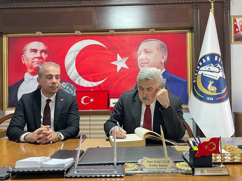 Any Conv.com H E5 Ln H8 X U A A1Pt A